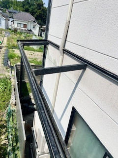 作州トーヨー住器のテラス屋根の波板張替えの施工前の写真2