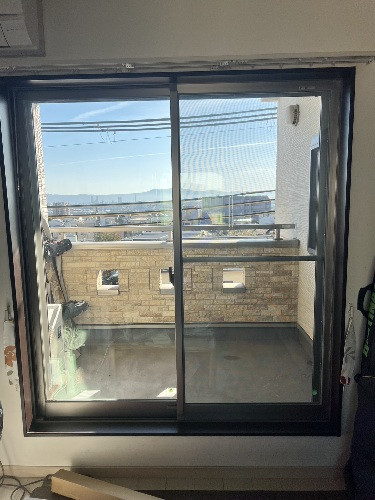 作州トーヨー住器の冬場に結露で悩まされる毎日から解放されたい！の施工前の写真3