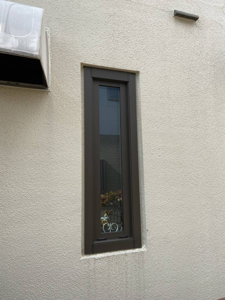 作州トーヨー住器の窓も半日で交換します！　取替窓【リプラス】の施工後の写真1