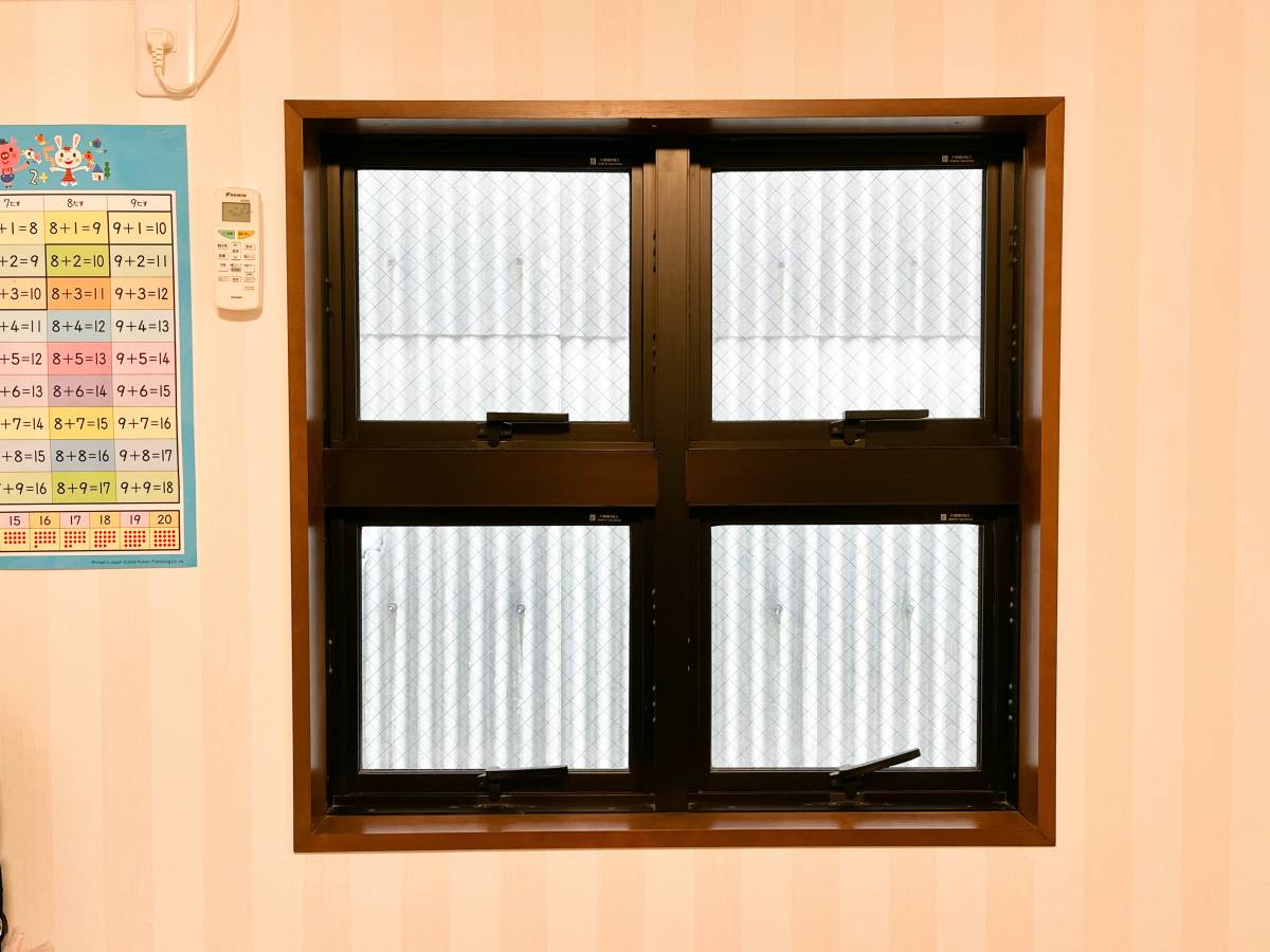 窓エコSENSHO 茨木店の吹田市　Tさま邸　インプラスの施工前の写真3