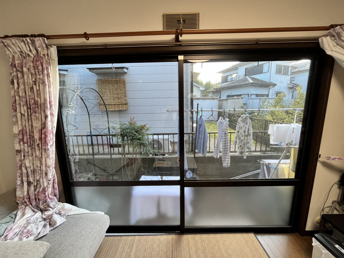 窓エコSENSHO 茨木店の京都府　O様邸　さらに笑顔あふれる家への施工前の写真2