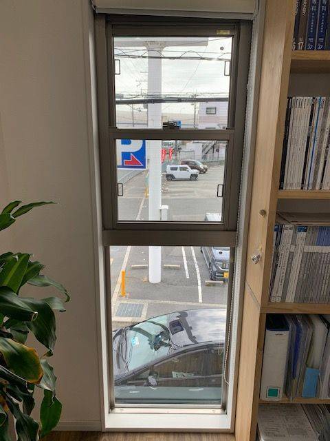 窓エコSENSHO 茨木店の弊社事務所　インプラス工事の施工後の写真3