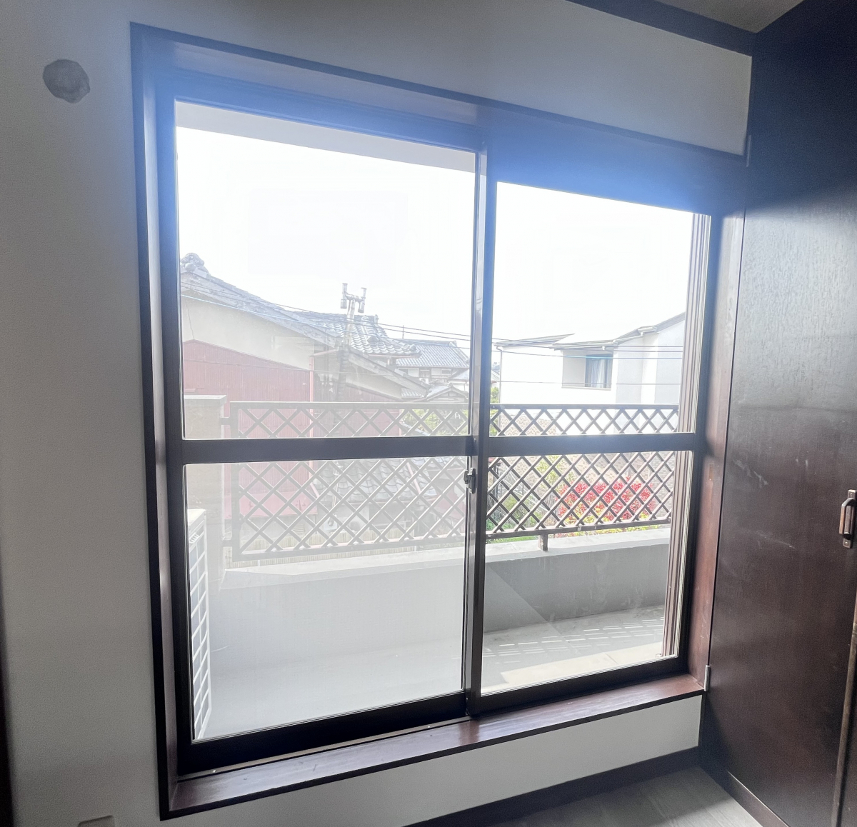 窓エコSENSHO 茨木店のI市H町　T様邸　インプラスの施工前の写真1