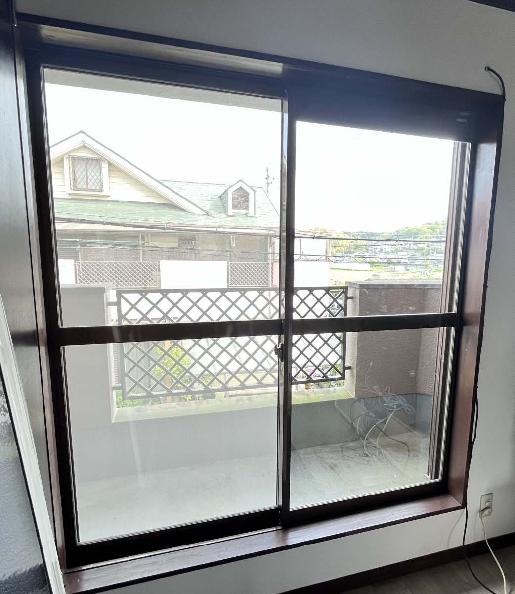窓エコSENSHO 茨木店のI市H町　T様邸　インプラスの施工前の写真2