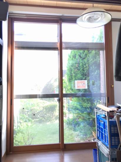 海老名トーヨー住器の「一個建て」の悩みは、寒さと結露･･･内窓をお勧めしました。　施工事例写真1