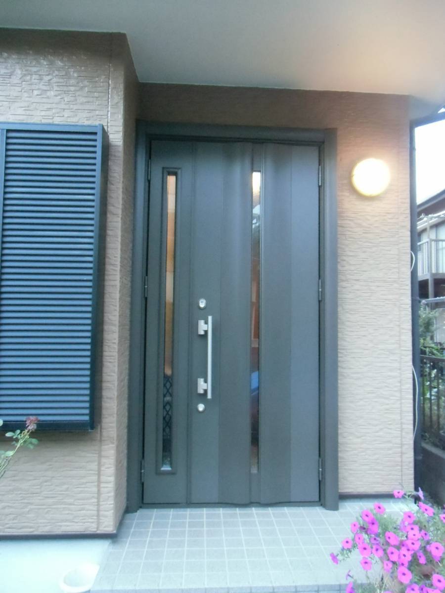 海老名トーヨー住器のリフォームで玄関のイメージを変えたくない場合の施工後の写真1
