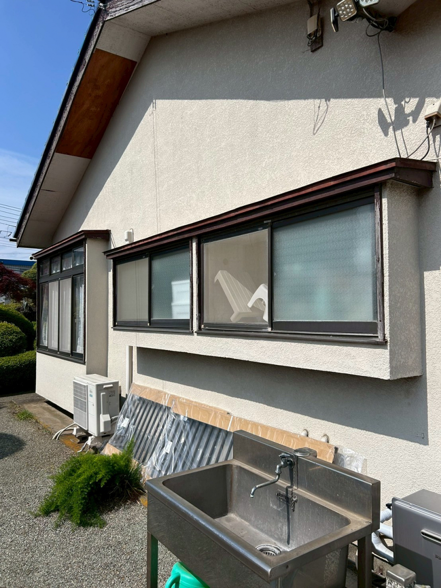 海老名トーヨー住器の”防犯対策をしよう!” アルミ面格子取付 施工例の施工前の写真1