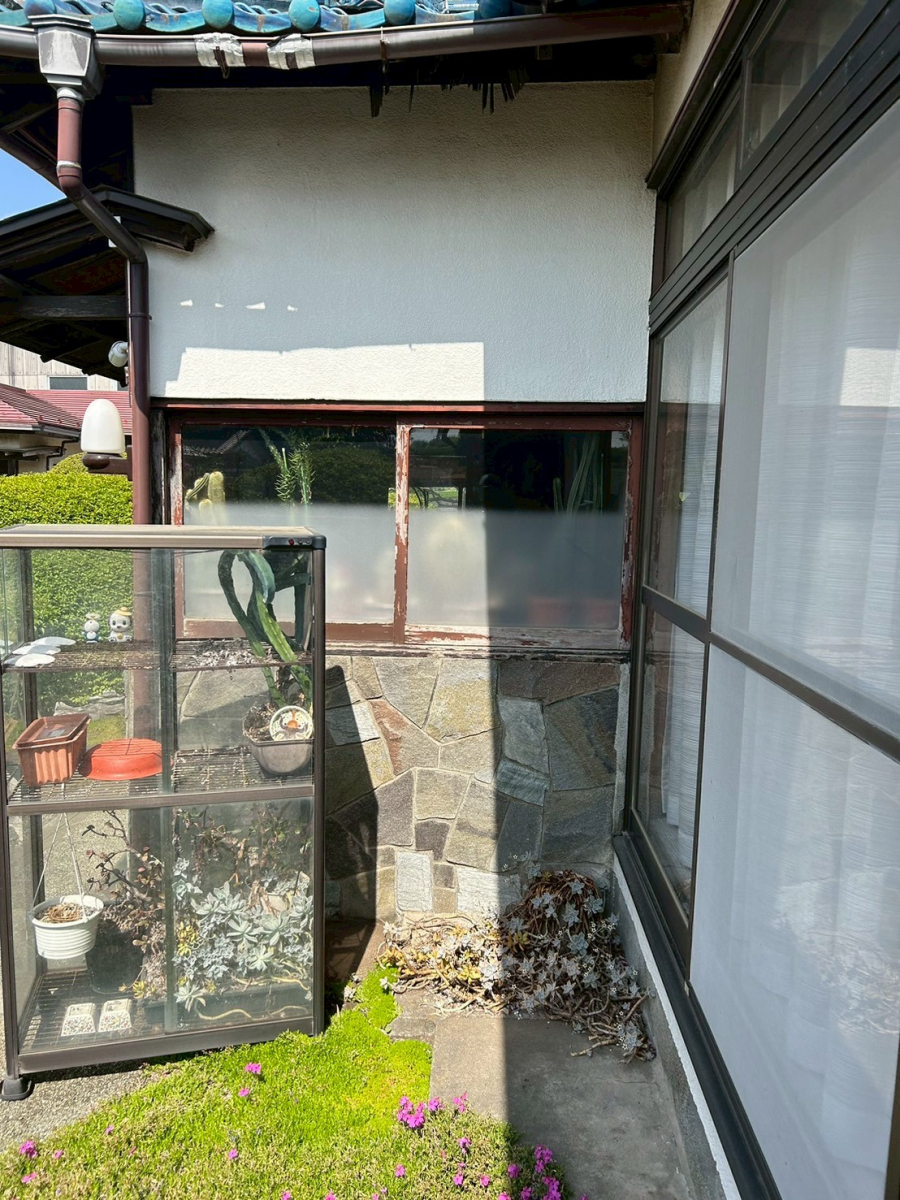 海老名トーヨー住器の”防犯対策をしよう!” アルミ面格子取付 施工例の施工前の写真2