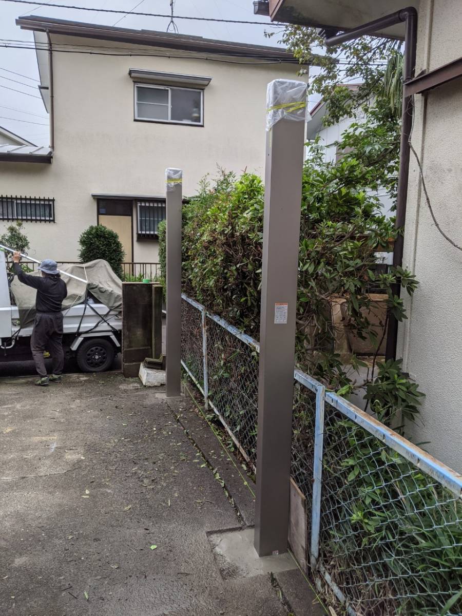 海老名トーヨー住器のカーポートネスカの施工前の写真2