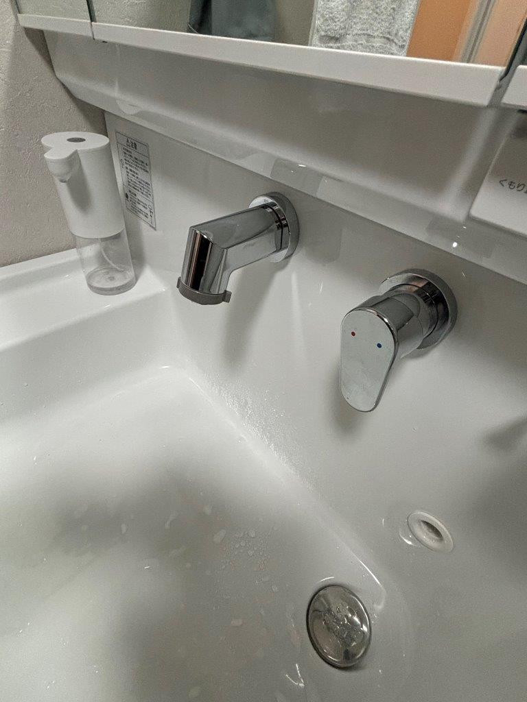 海老名トーヨー住器の海老名市 理想が叶った!洗面化粧台・洗面所床貼り替え リフォームの施工後の写真3
