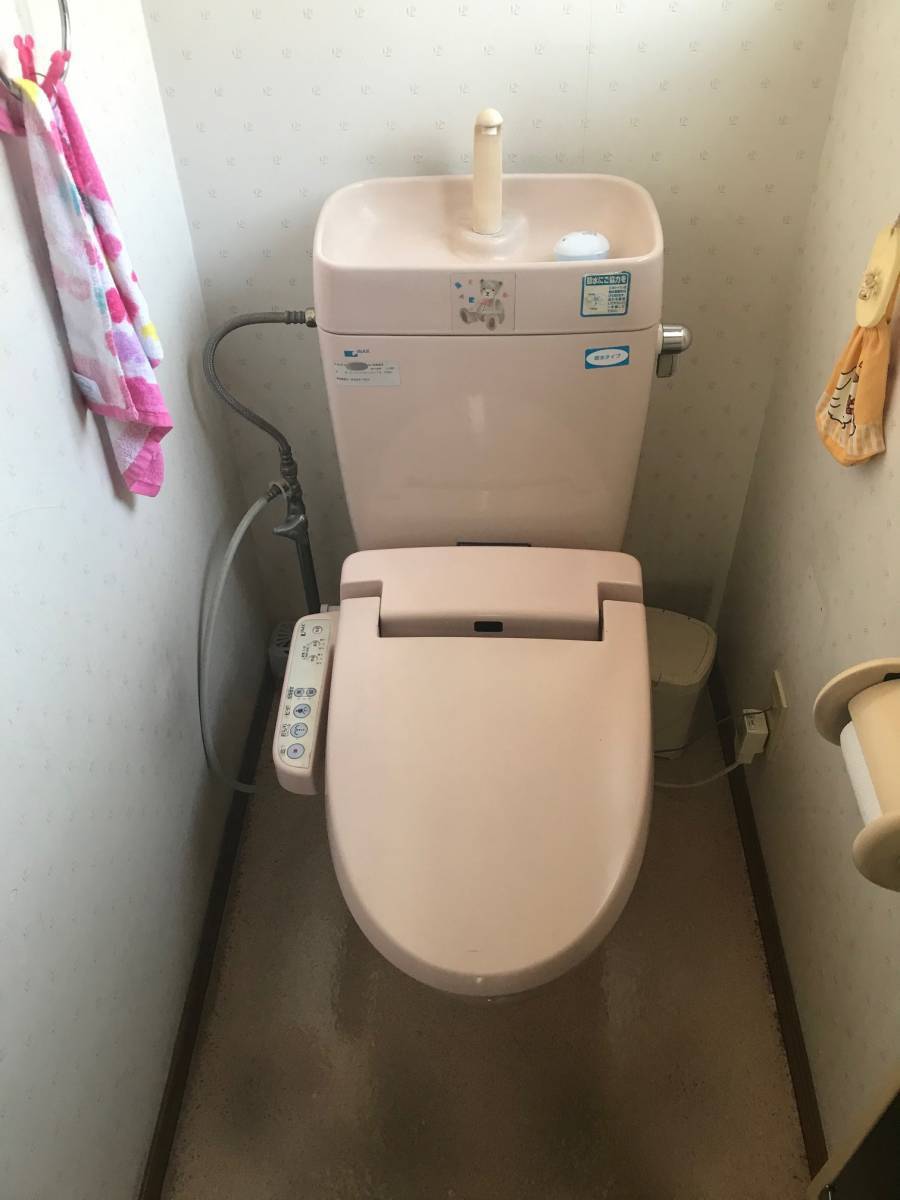 海老名トーヨー住器の節水型のトイレへリフォーム！の施工前の写真1