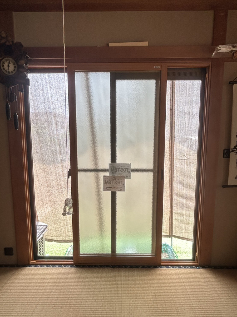 海老名トーヨー住器の海老名市 内窓インプラス施工例 「暑い!寒い!の原因は窓で解決」の施工後の写真1