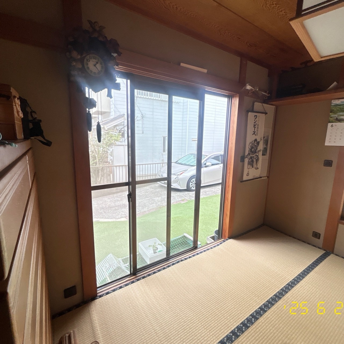 海老名トーヨー住器の海老名市 内窓インプラス施工例 「暑い!寒い!の原因は窓で解決」の施工前の写真1