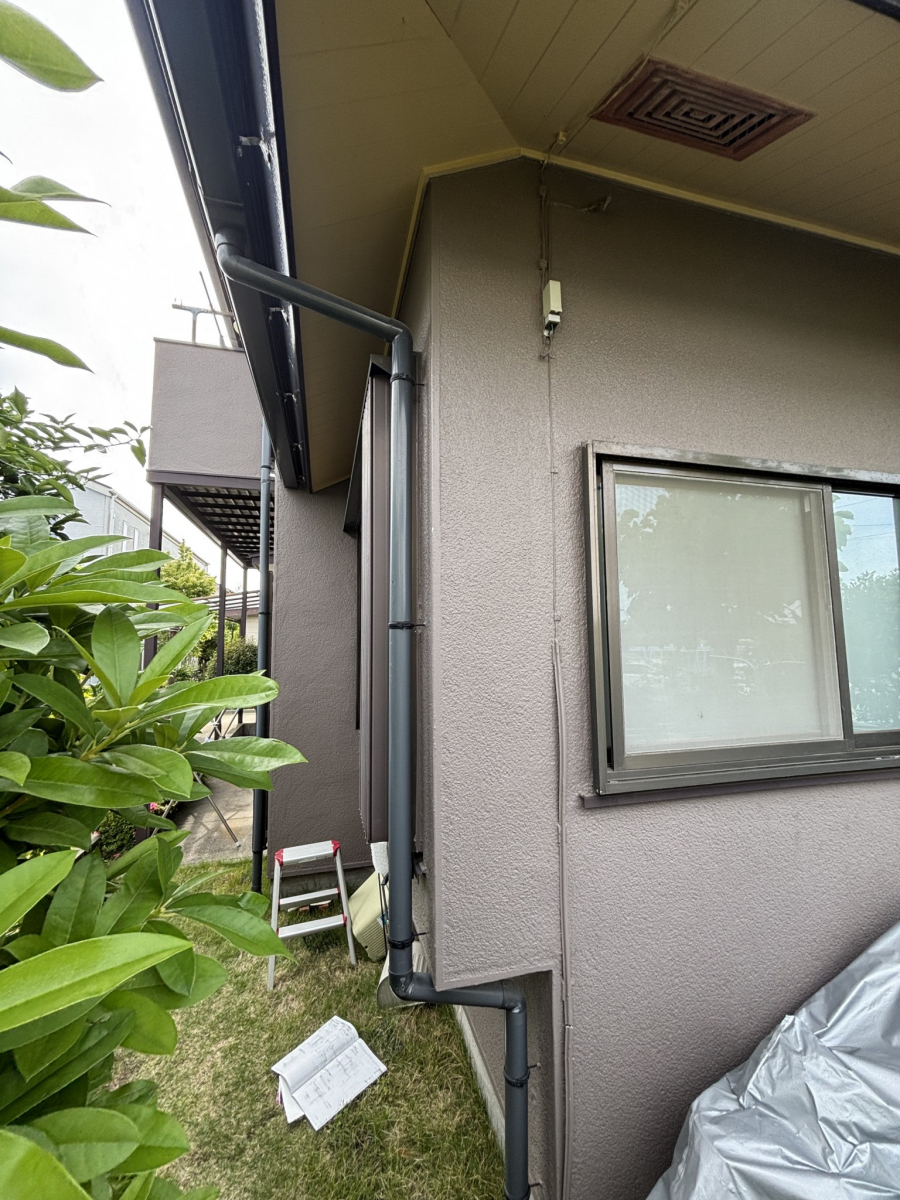海老名トーヨー住器の海老名市 横引きシャッターアルスライダー修理→後付けリフォームシャッター取付け 施工例の施工前の写真3
