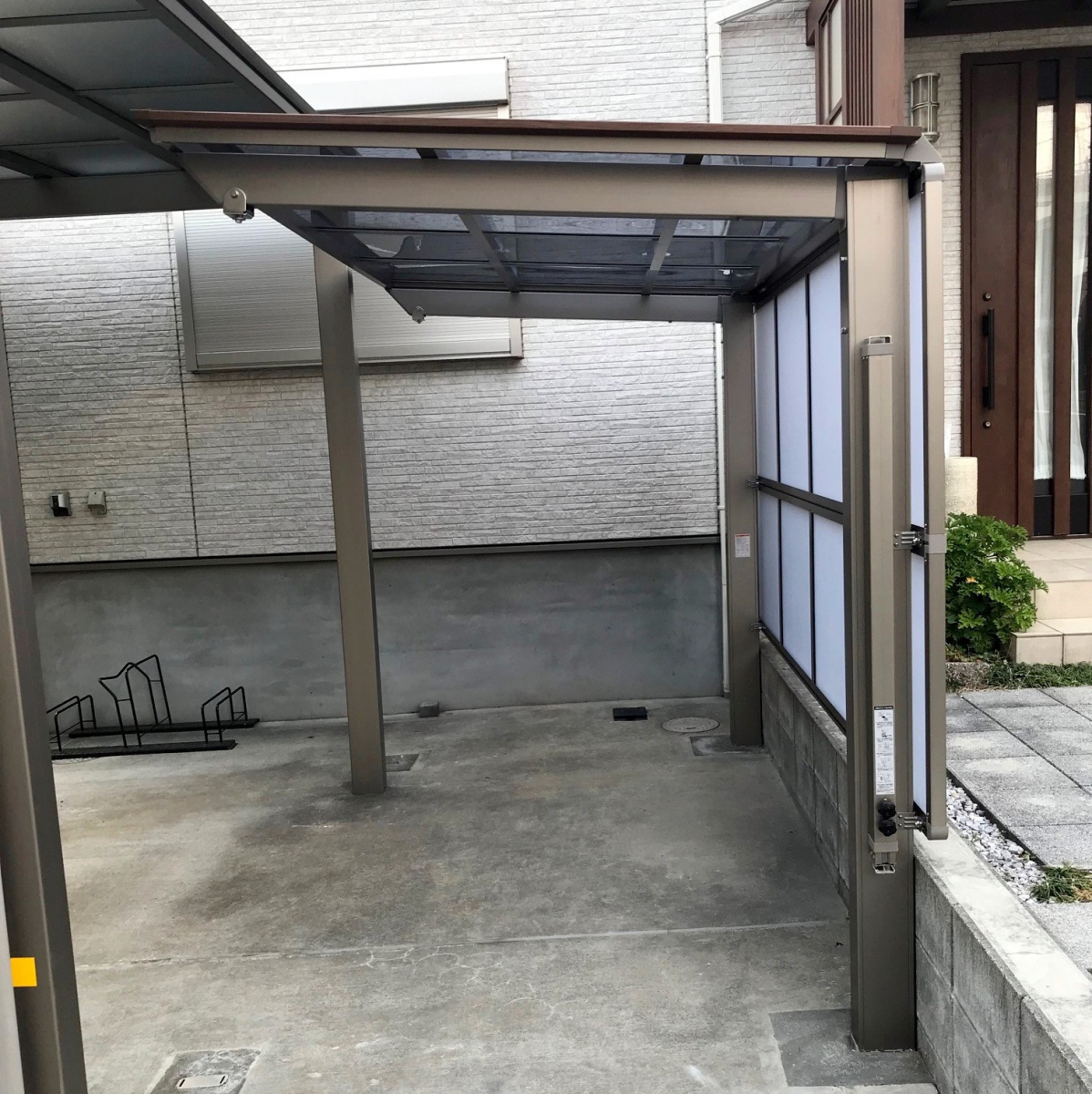 海老名トーヨー住器の海老名市　家族みんなが喜んだ！「サイクルポート施工完成」の施工後の写真1