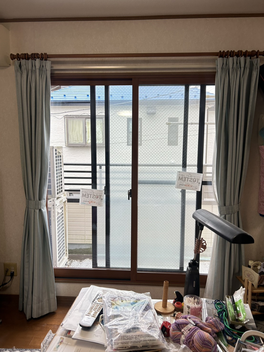 海老名トーヨー住器の海老名市内窓インプラス施工例「冬場、暖房をつけてても寒さが解消されない」の施工後の写真1