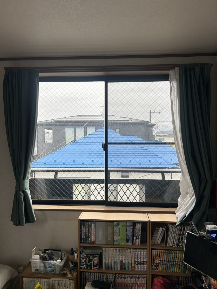 海老名トーヨー住器の海老名市内窓インプラス施工例「冬場、暖房をつけてても寒さが解消されない」の施工前の写真2