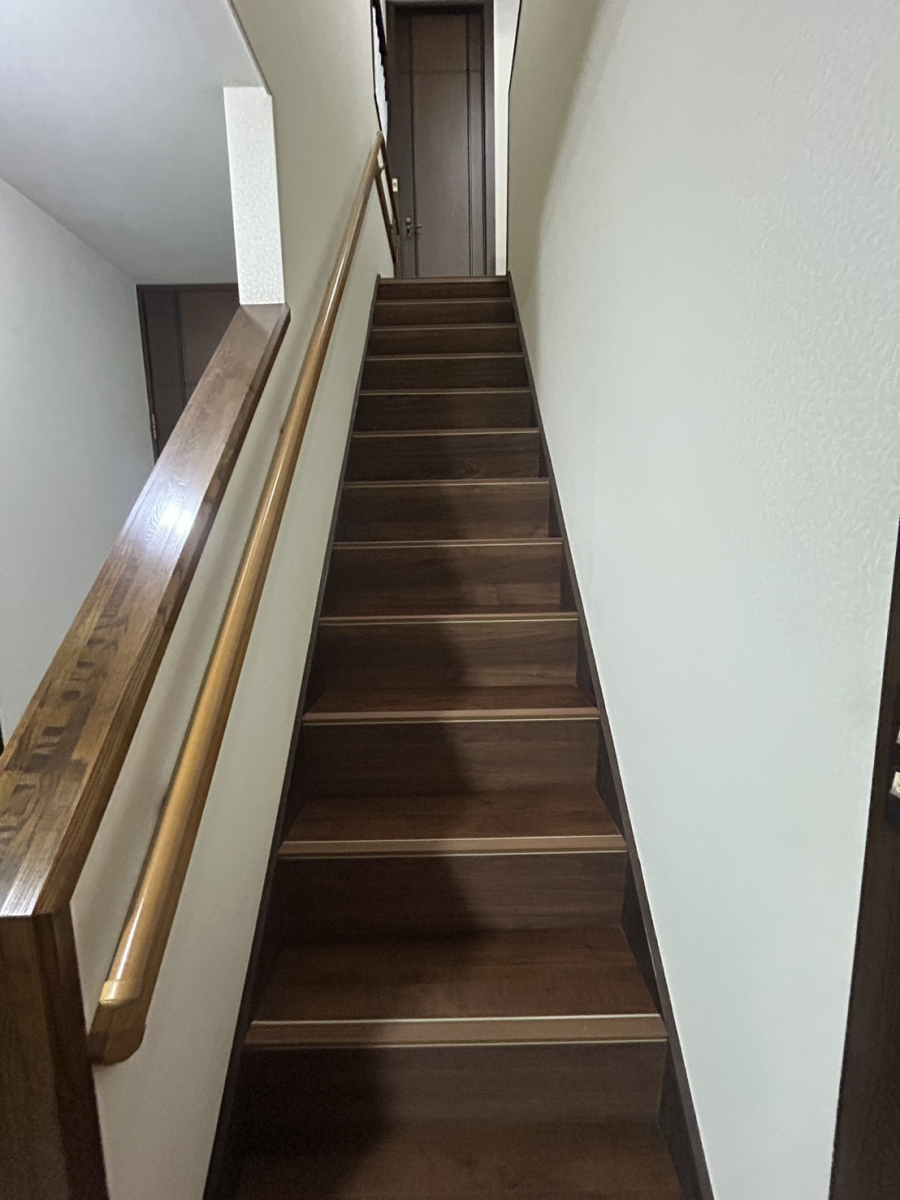 海老名トーヨー住器の海老名市　フロ－リングの施工後の写真1