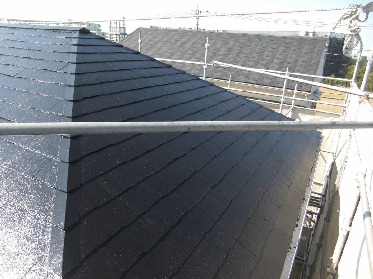 海老名トーヨー住器のコロニアル屋根　塗装工事の施工後の写真1