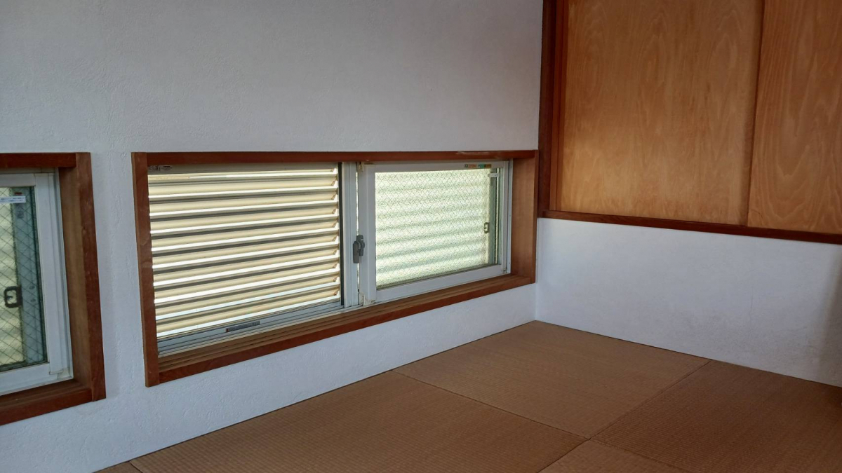 リバーアルミトーヨー住器の世田谷区　寒さ対策内窓取付工事の施工前の写真2