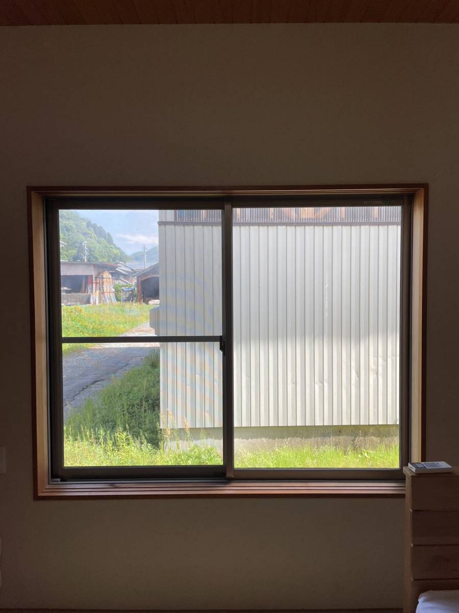 押田屋の格子付き内窓の施工例をご紹介します。の施工前の写真1