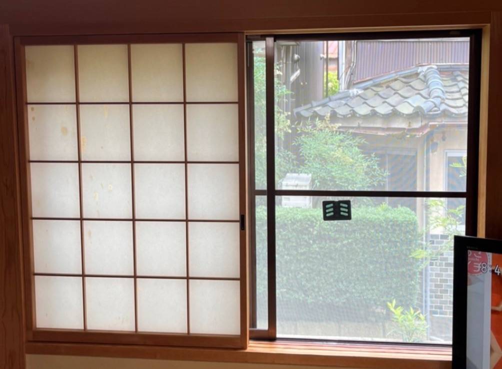 押田屋の格子付きの内窓を取り付けさせていただきました。の施工前の写真1