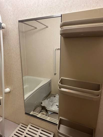 押田屋の浴室の鏡取替え施工事例写真1