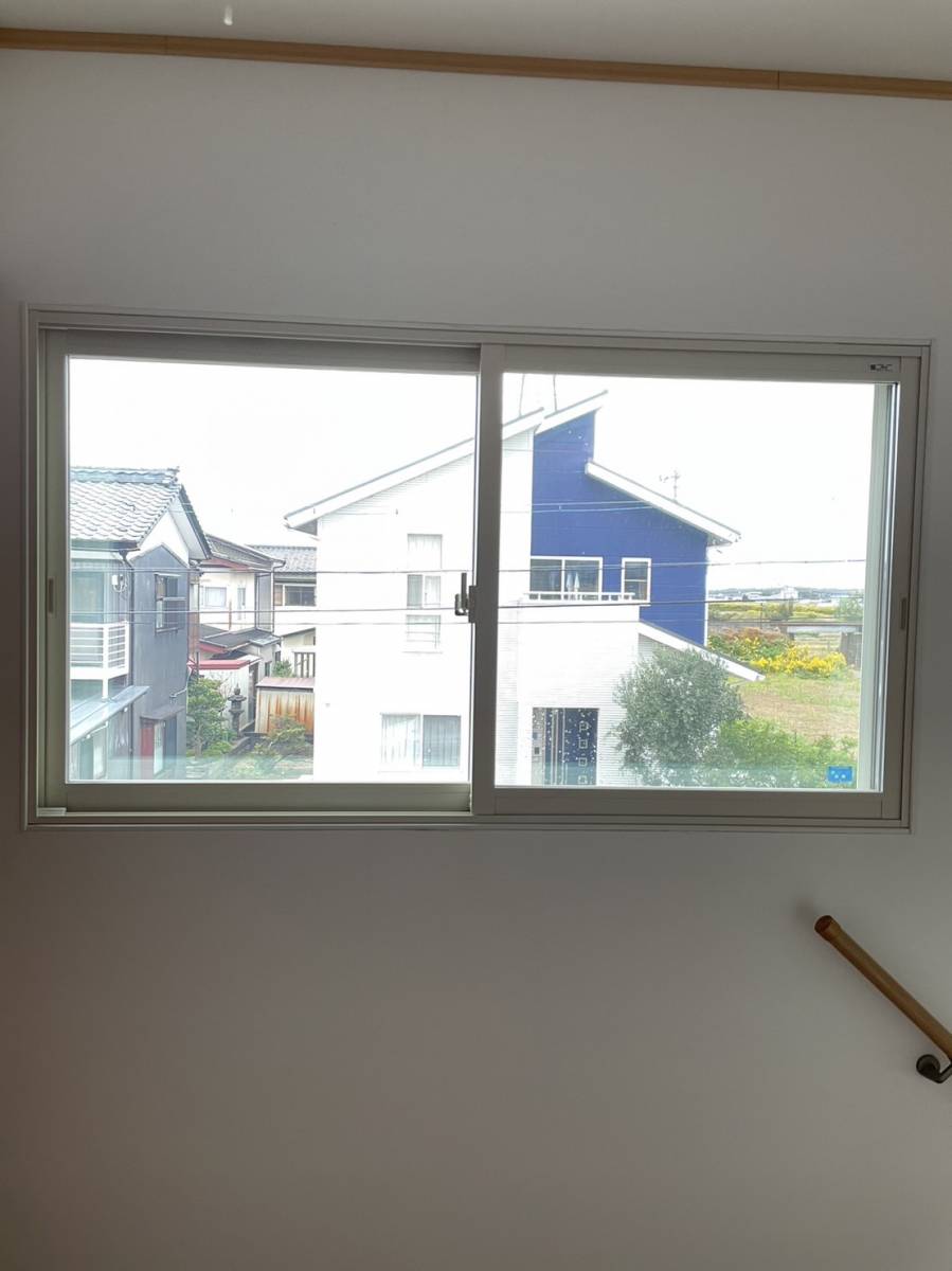 押田屋の【動画あり】断熱効果を高めるために内窓（インプラス）を取り付けさせていただきました。の施工後の写真1