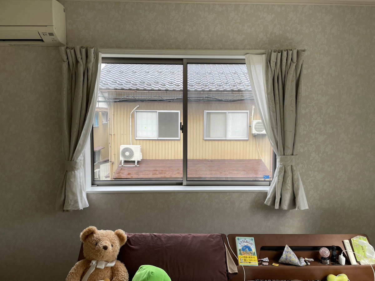 押田屋の【補助金利用】子供部屋に内窓を取り付けさせていただきましたの施工前の写真1