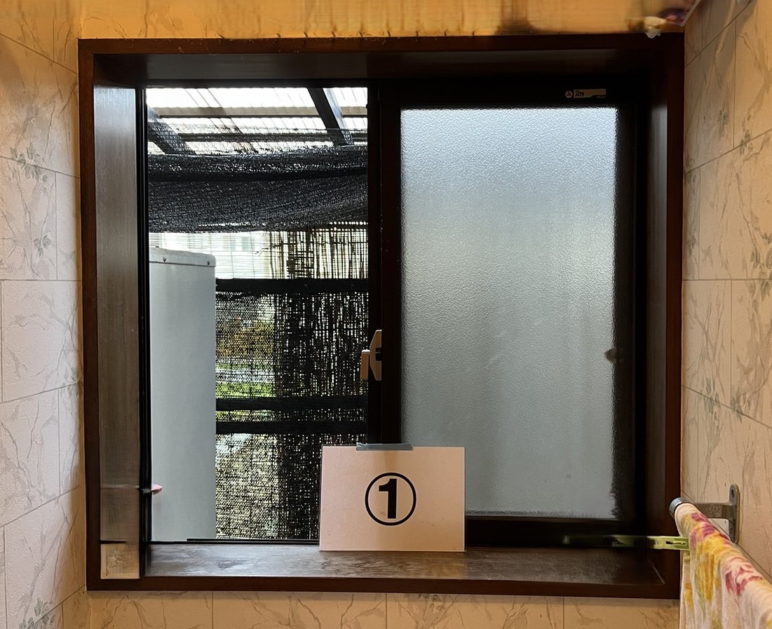 押田屋の”補助金”を活用して内窓を取り付けさせていただきました!の施工前の写真1
