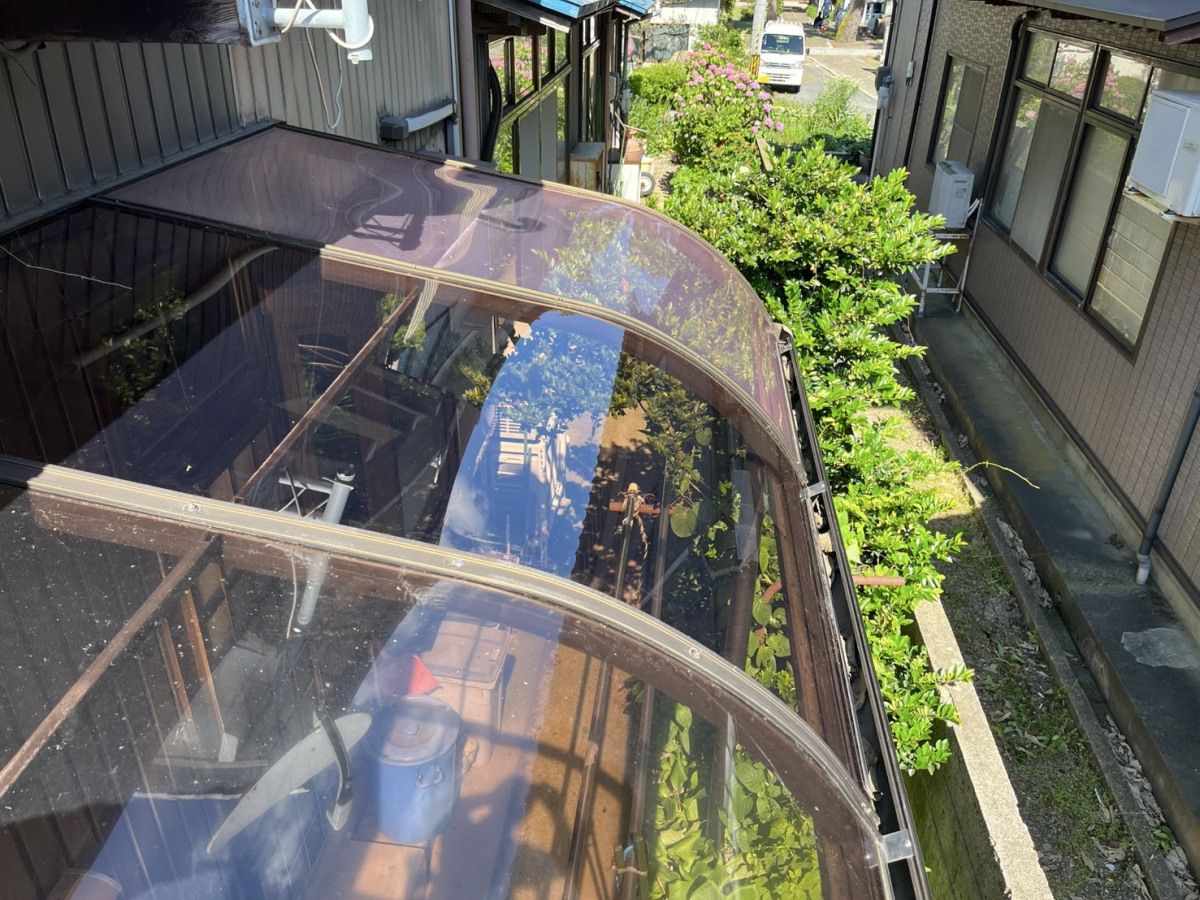 押田屋のテラス屋根を新しく取替させていただきましたの施工後の写真1