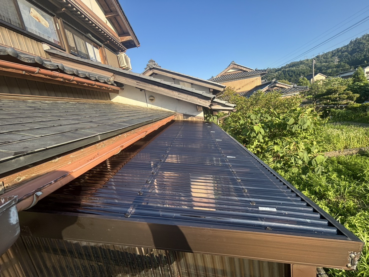 押田屋のテラス屋根の取替をしましたの施工後の写真1