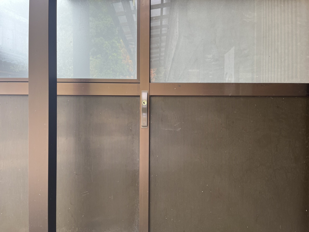 押田屋の引戸の鍵を交換の施工後の写真1