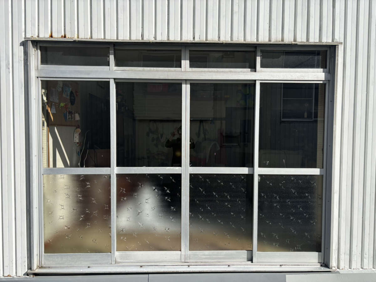 押田屋の窓リフォームで快適なお部屋に。LIXIL リプラスで簡単窓リフォームの施工前の写真1