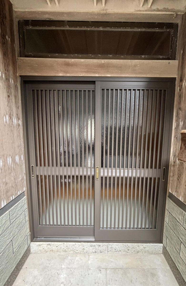 押田屋のLIXILリシェント玄関引戸で玄関を新しく取替えました！の施工後の写真1