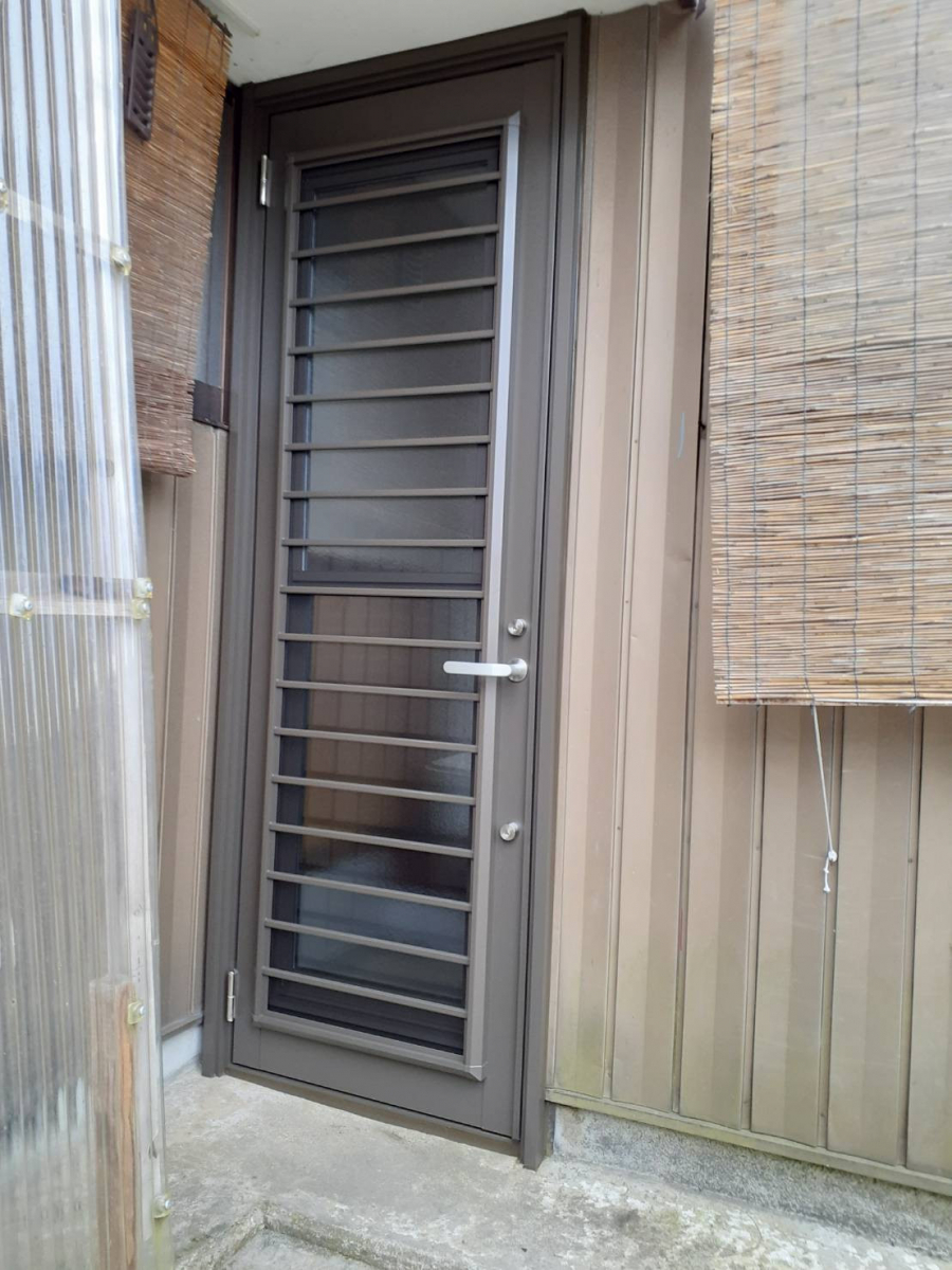 押田屋のLIXILリシェント勝手口ドアで使いにくかった勝手口を快適にリフォームしました！の施工後の写真1
