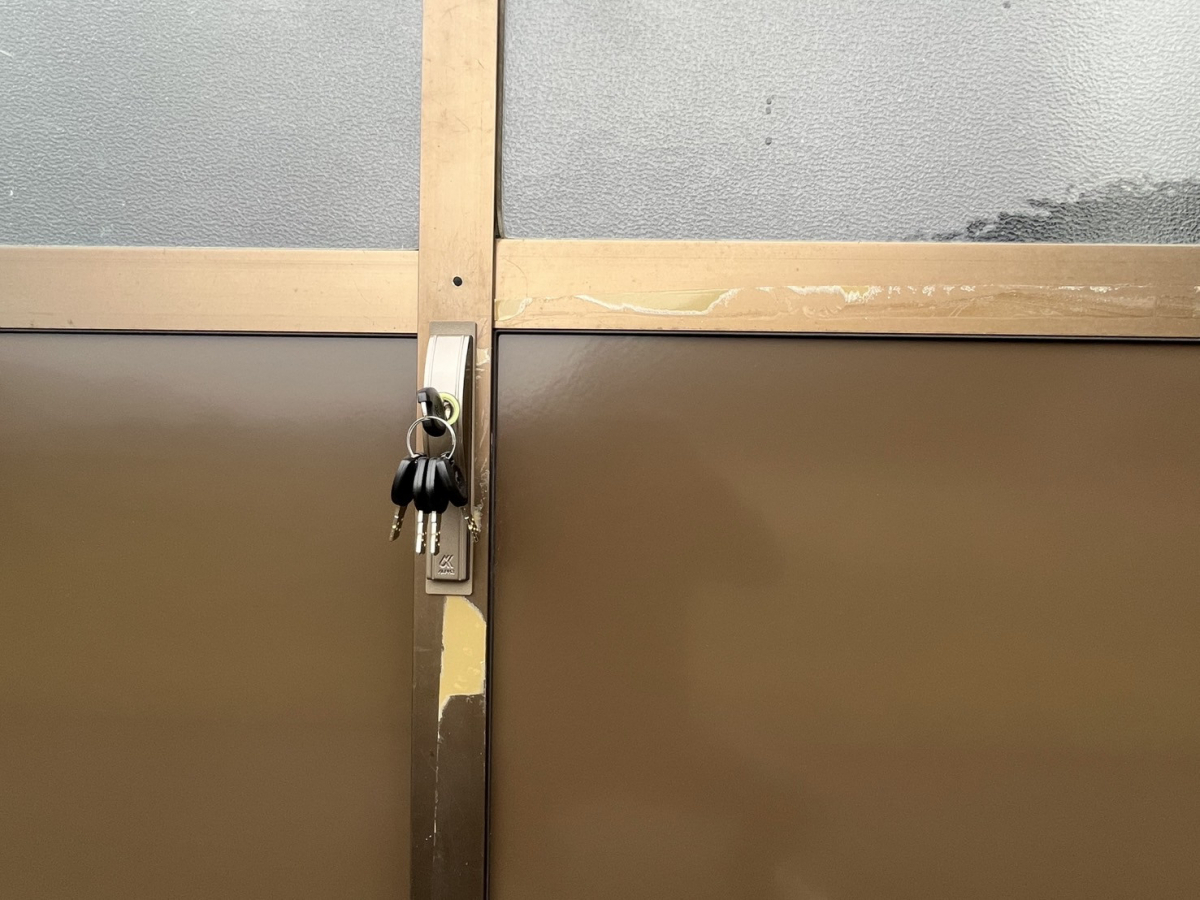 押田屋のかかりにくくなった引戸錠を新しくしましたの施工後の写真1