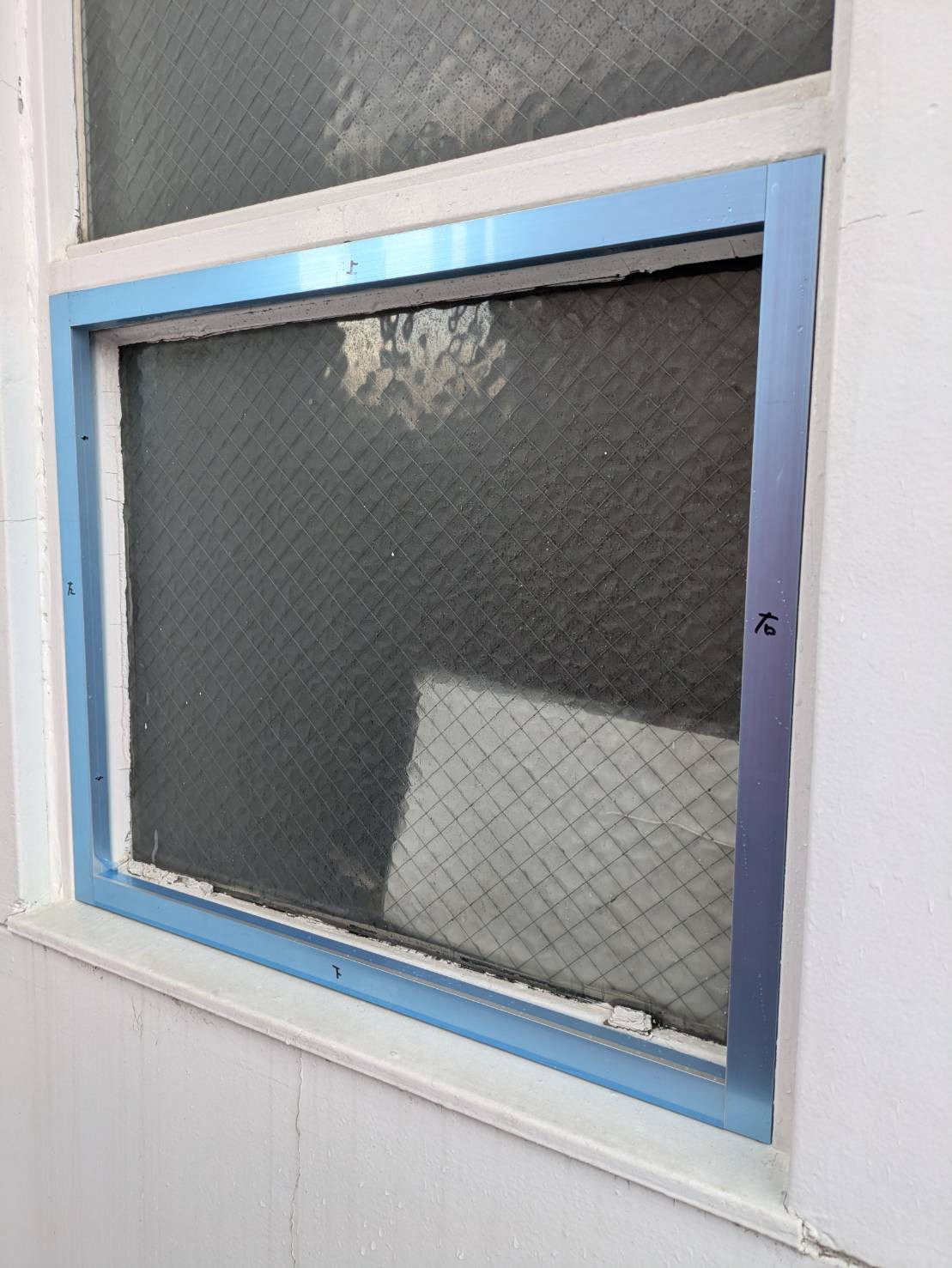 押田屋の⚠️開けると外れそうな危険な窓を安全・快適に✨ 店舗トイレの窓を新しく取替えました！の施工後の写真2