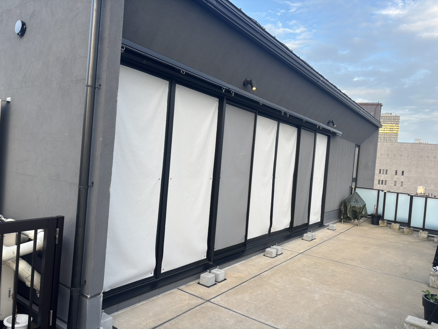 押田屋の☀️西日と暑さを外でカット！快適な夏へ✨ スタイルシェードを取付けました！の施工前の写真1