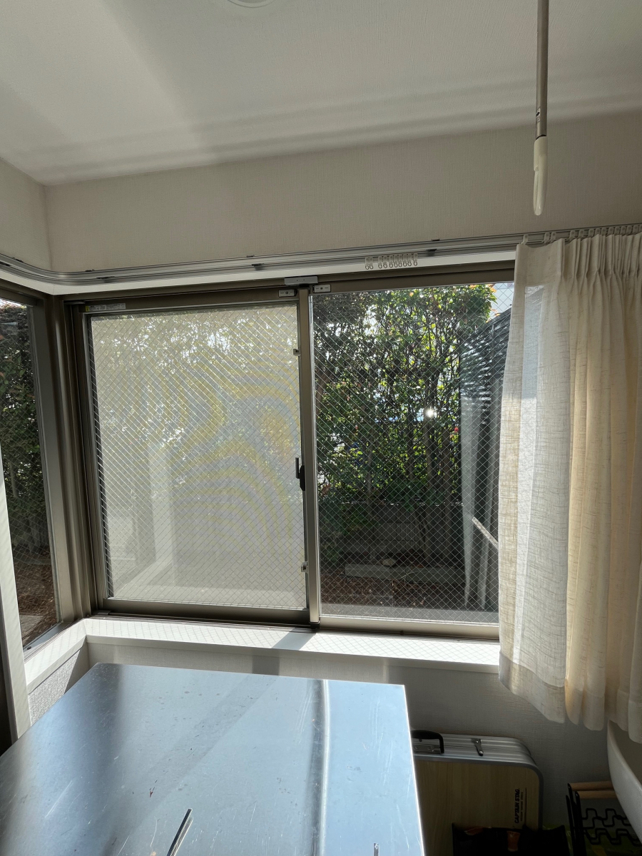 窓 トリカエ隊の江戸川区/こんな所にも内まで設置で快適に!の施工前の写真1