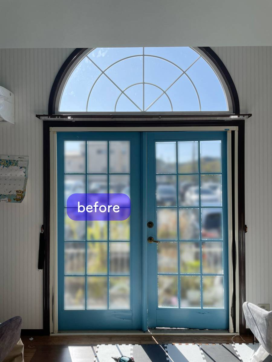タンノサッシの両開きドアから引違い窓へ、「リプラス」を使って窓のリフォームを行いました（いわき市）の施工前の写真2