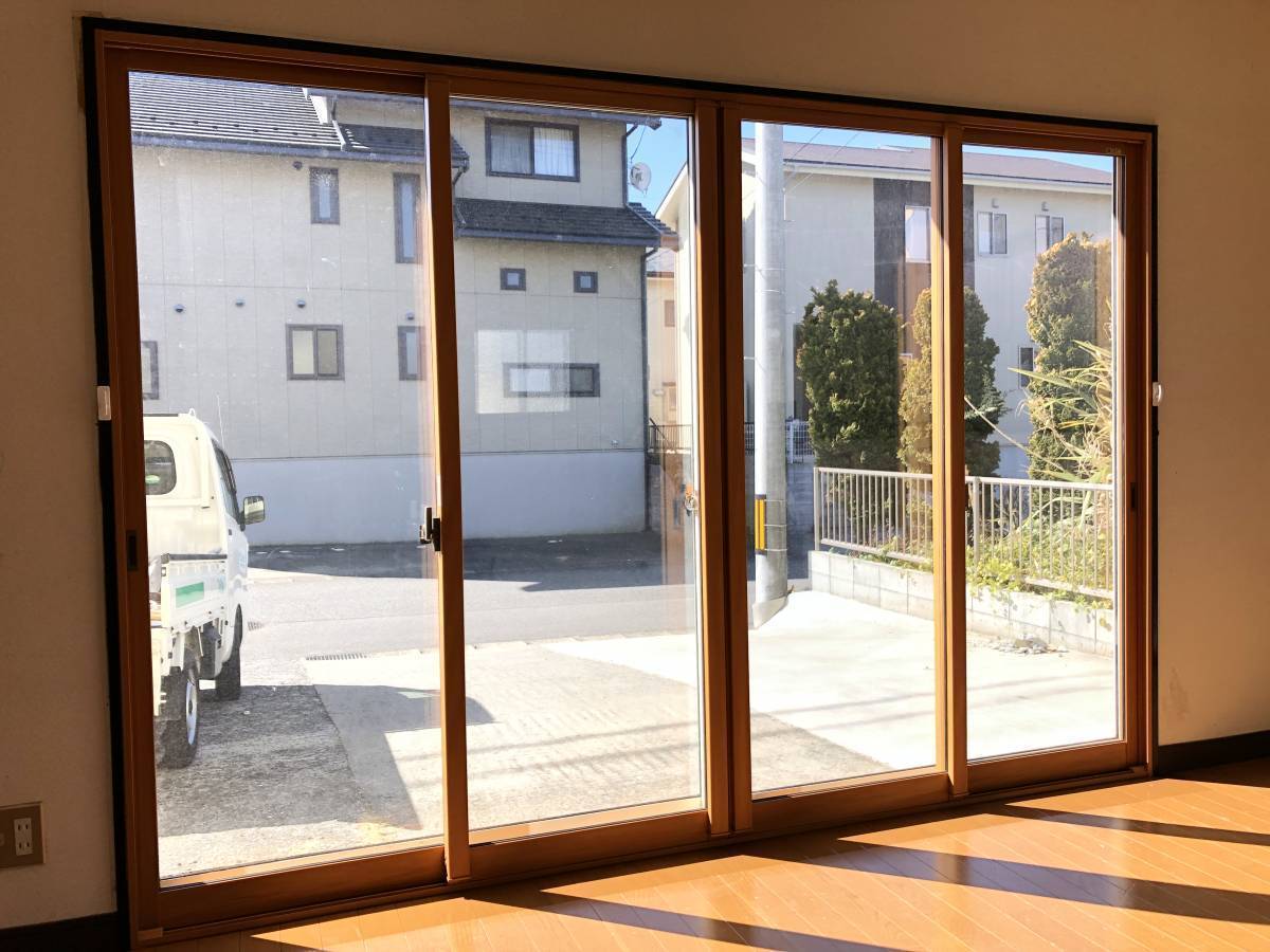 タンノサッシの内窓の取付でエアコン効率アップ「インプラス」の取付施工（いわき市）の施工後の写真1