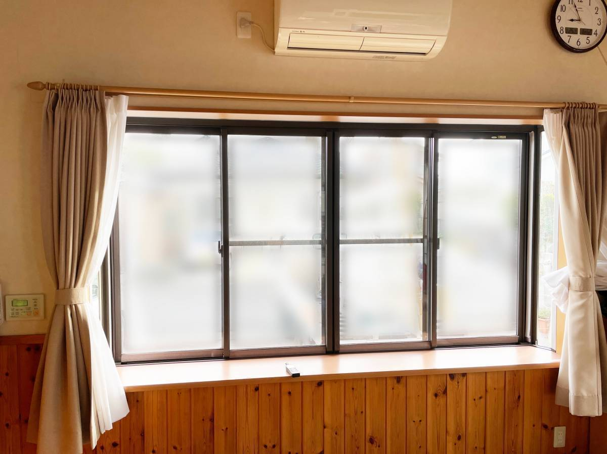 タンノサッシの【寒い部屋の対策に】窓の断熱リフォーム：樹脂製内窓「インプラス」の取付け施工（いわき市）の施工前の写真1