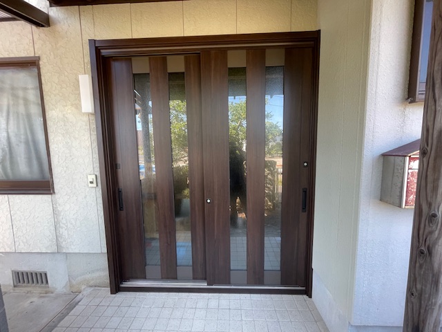 唐津トーヨー住器の玄関リフォームの施工事例詳細写真1