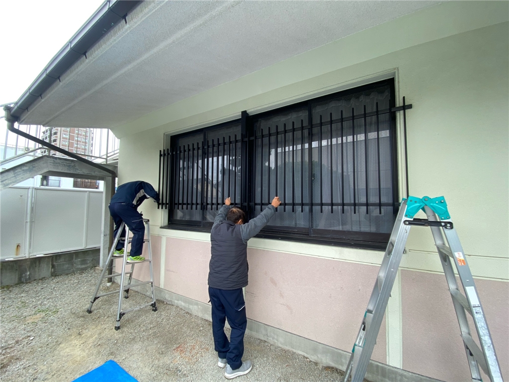 唐津トーヨー住器の面格子取付けの施工事例詳細写真2