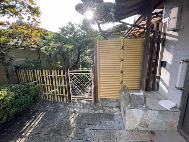 唐津トーヨー住器の木製竹垣塀を既製品への施工事例詳細写真1