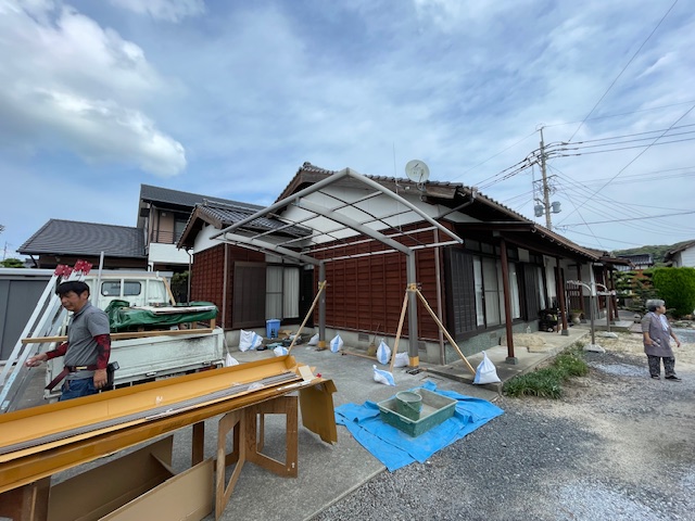 唐津トーヨー住器のカーポートを設置したいの施工事例詳細写真2