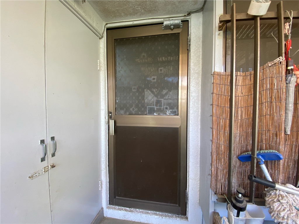 唐津トーヨー住器の唐津市 勝手口リフォーム リシェント勝手口ドアの施工前の写真1