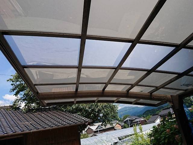 唐津トーヨー住器の～ カーポートの屋根が飛んでしまって ～の施工後の写真1