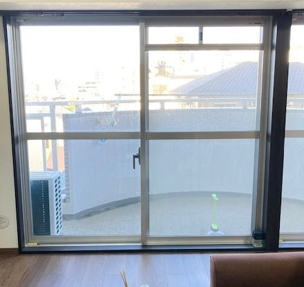ヤマグチトーヨー豊中の内窓インプラスで解消！の施工前の写真1